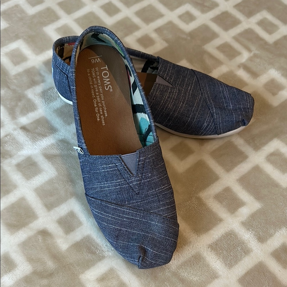 TOMS Women’s Denim Blue Slip-On Shoes